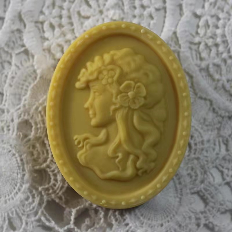 قالب صابون الملكة لصنع الصابون - مراجعة Soap Making Queen وسعره